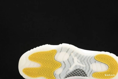 11 “Yellow Air Jordan AH7860-107 Low Snakeskin” 0901